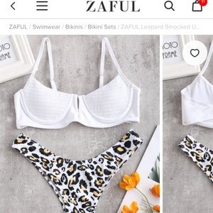 Scrunch cup detail bikini top